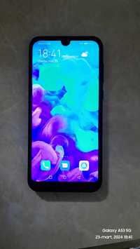 Huawei Y5 2019 smartfon