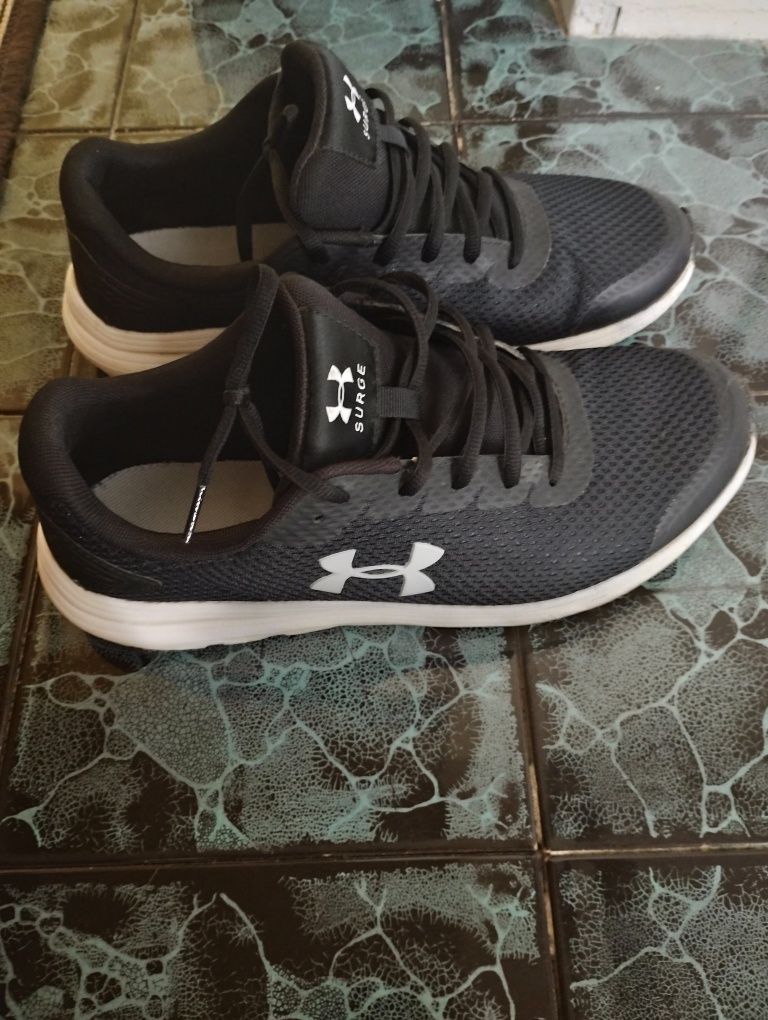 Маратонки Under Armour
