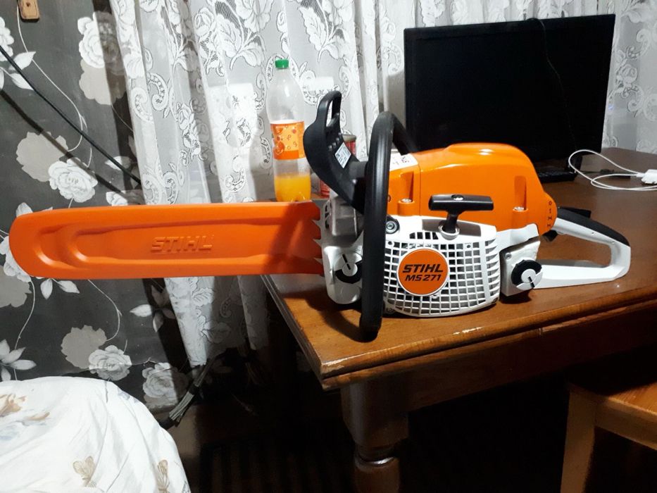 Бензинова резачка MS271