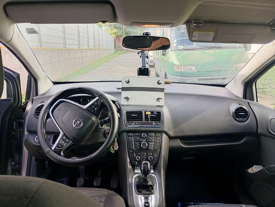 De vânzare Opel meriva B 2011