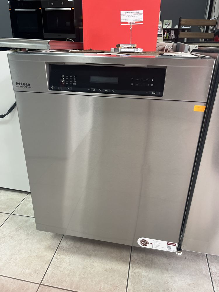 Miele PG 8130 U/i Professional съдомиялна машина/12 мес гаранция