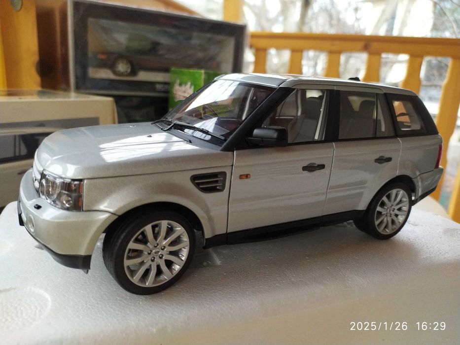 1:18 Метален модел на  Range Rover Sport AUTOart Millennium