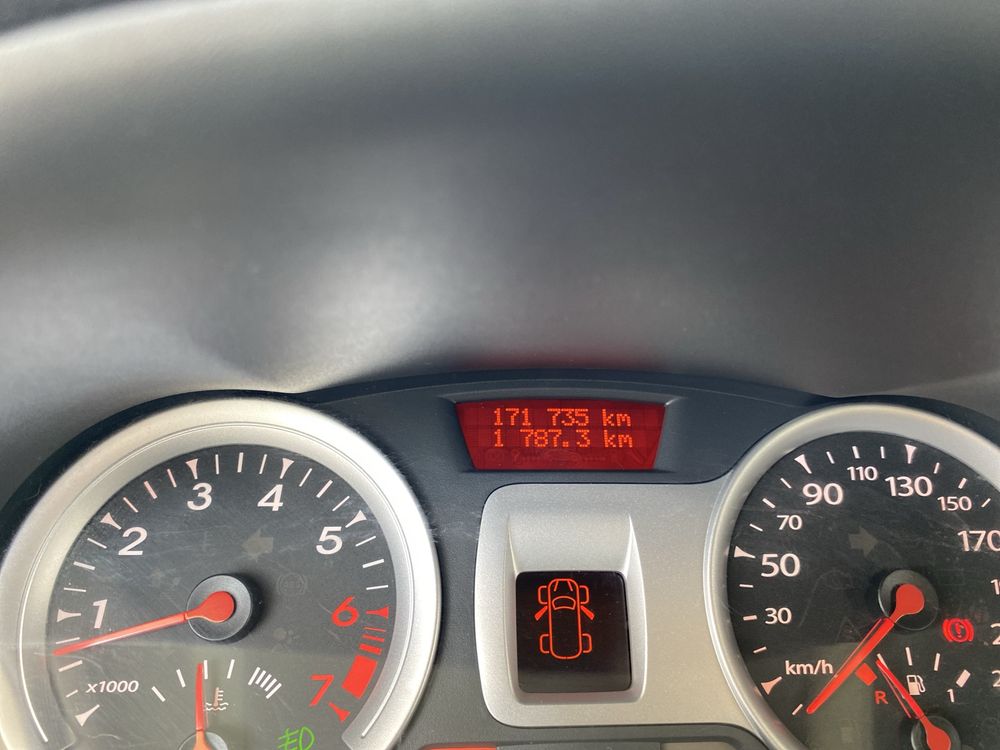 Renault clio 1.6 16v 88к.с