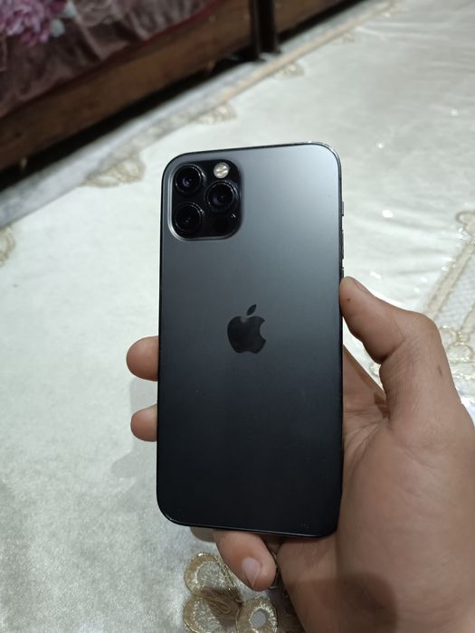 Iphone 12 Pro.