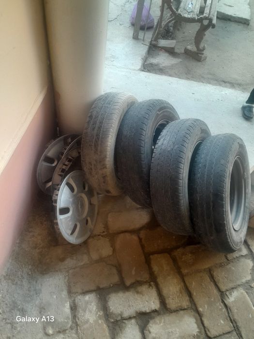 Damas rabochi balon sotiladi