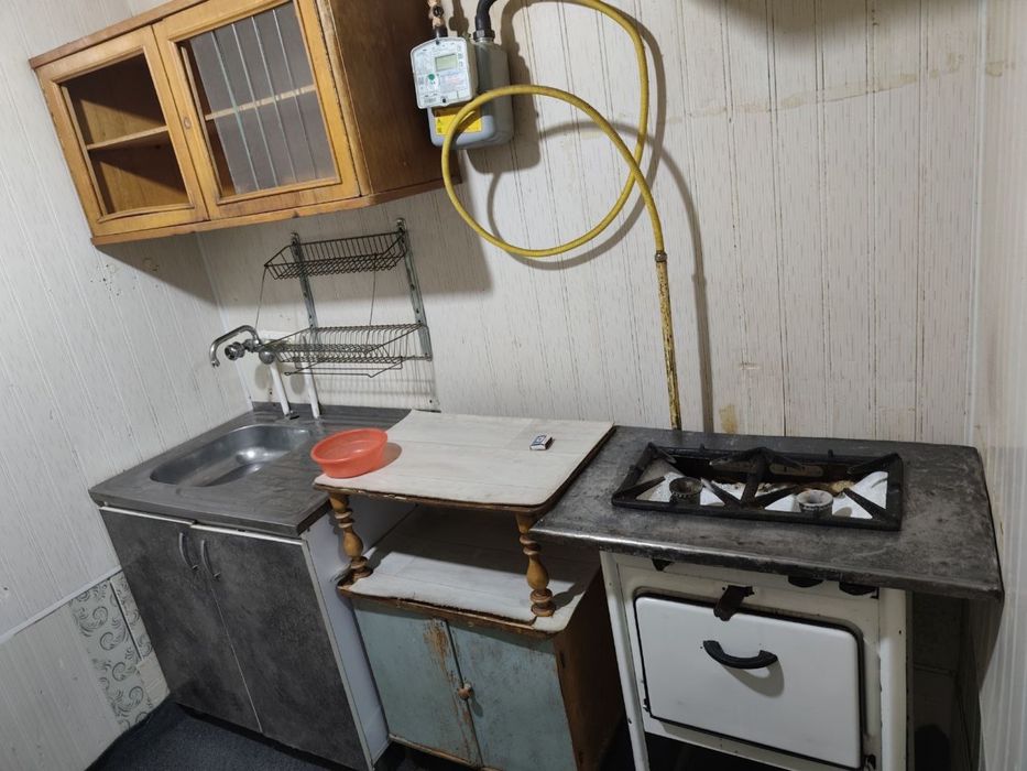 Чирчик шахар 3 микро район 2х 58 кв/м сотилади Нархи 30.000$ Наличка