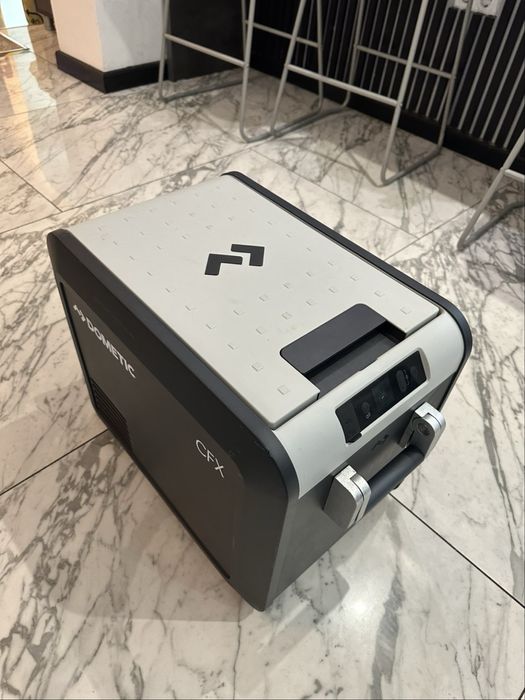 Vand frigider portabil Dometic