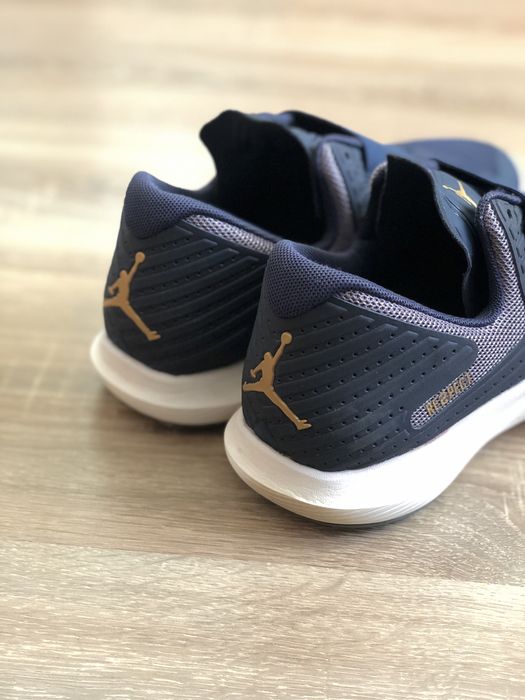 Jordan Relentless RE2PECT Derek Jeter | NAVY/GOLD | Marimea 42
