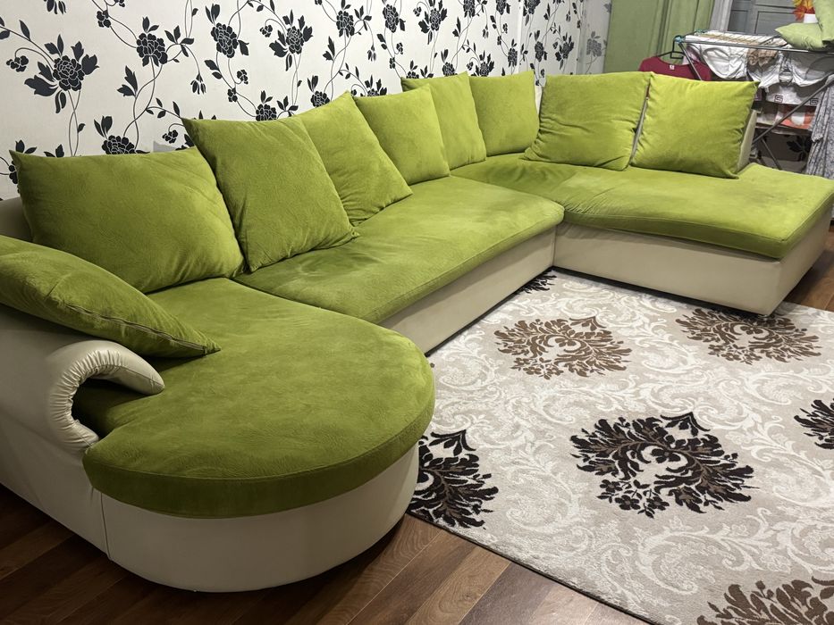 Продам диван а хорошем состоянии