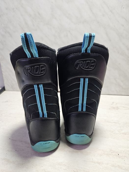 Boots 126 buti placa snowboard   Ride mărimea  34,5 (21   cm) .