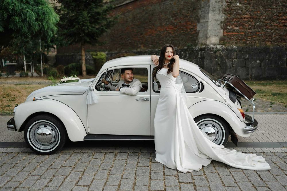 De inchiriat maşină de epocă pentru nuntă