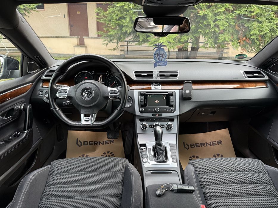 Vw R-line ventilatie distronic 5 locuri 177 CP 2015