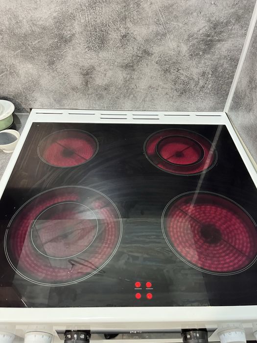 Печка с керамичен плот Горенйе! като нов