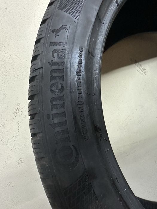 Зимни гуми 285/40/22 Continental