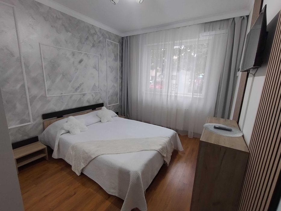 Proprietar închiriez apt 2cam apărătorii patriei