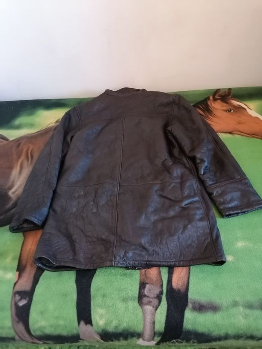 Haină de piele (mărimea L)
