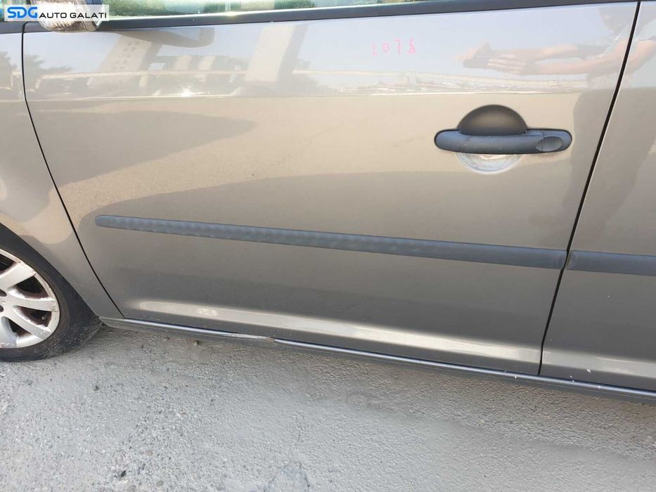 Usa Usi Portiera Portiere Stanga Fata Dezechipata Volkswagen Touran 1T2 FL Facelift 2007 - 2010 Culoare LD7S [C9150]