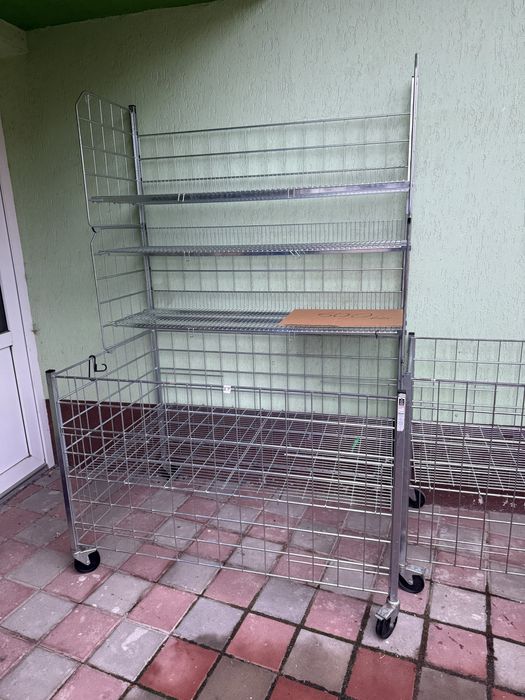 Coș-raft metalic pentru expunere