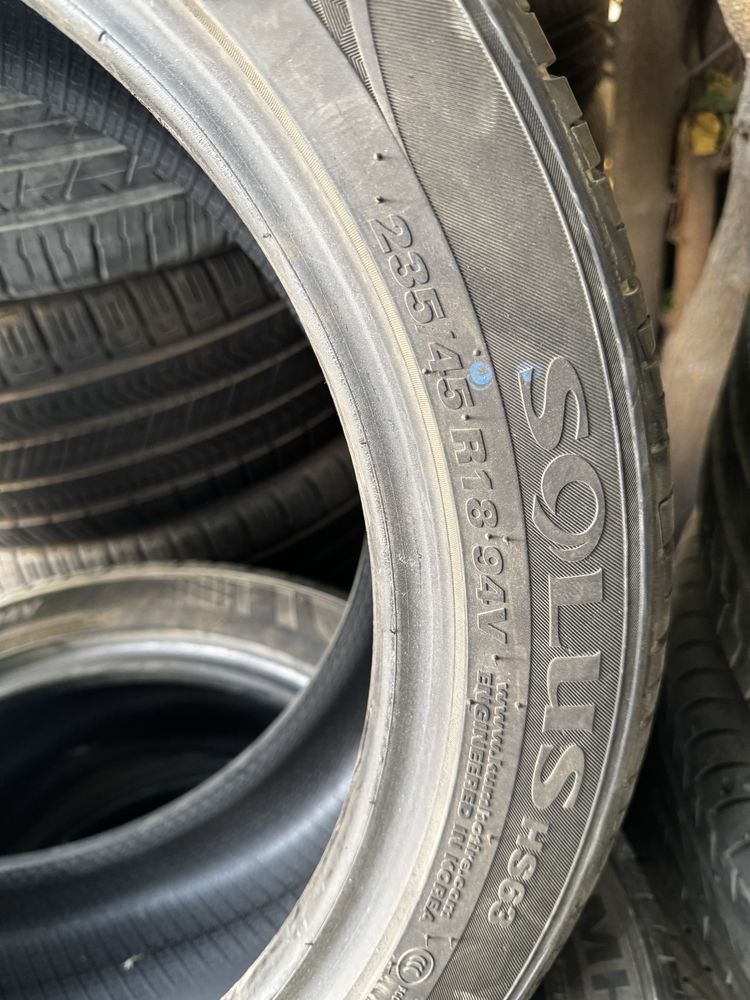 R18 Kumho Kareski 235/45/18