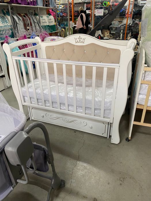 Продам детскую кроватку