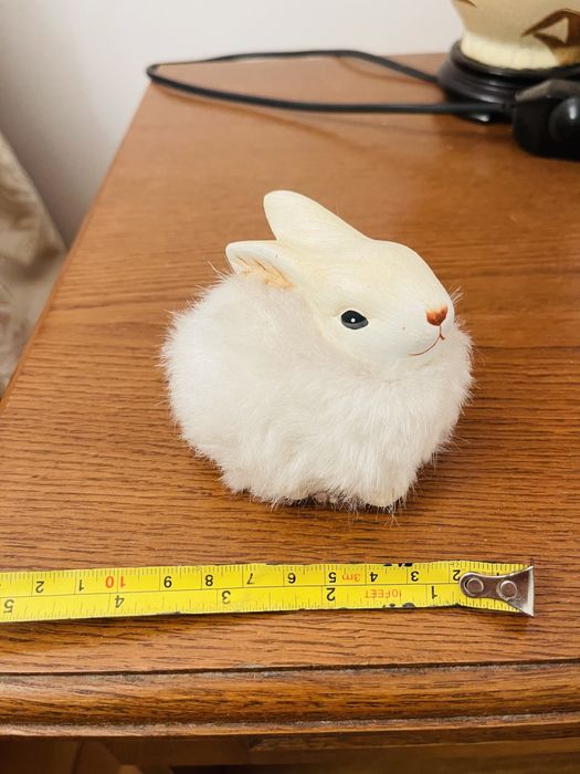 Bibelouri decorative pusculita cu banita noi, urs iepurasi oita arici