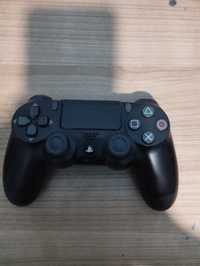 Vănd PlayStation 4