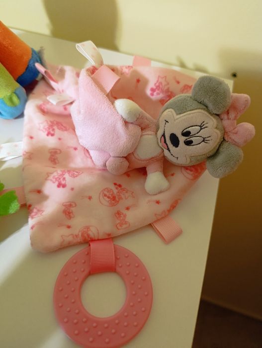 Jucarii zornaitoare si dentitie bebe Lamaze