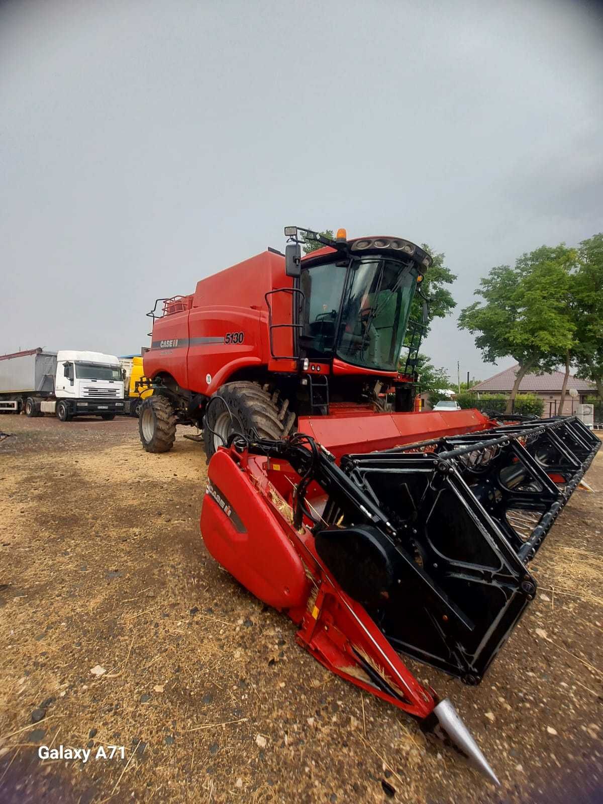 Combina CASE IH Axial Flow 5130