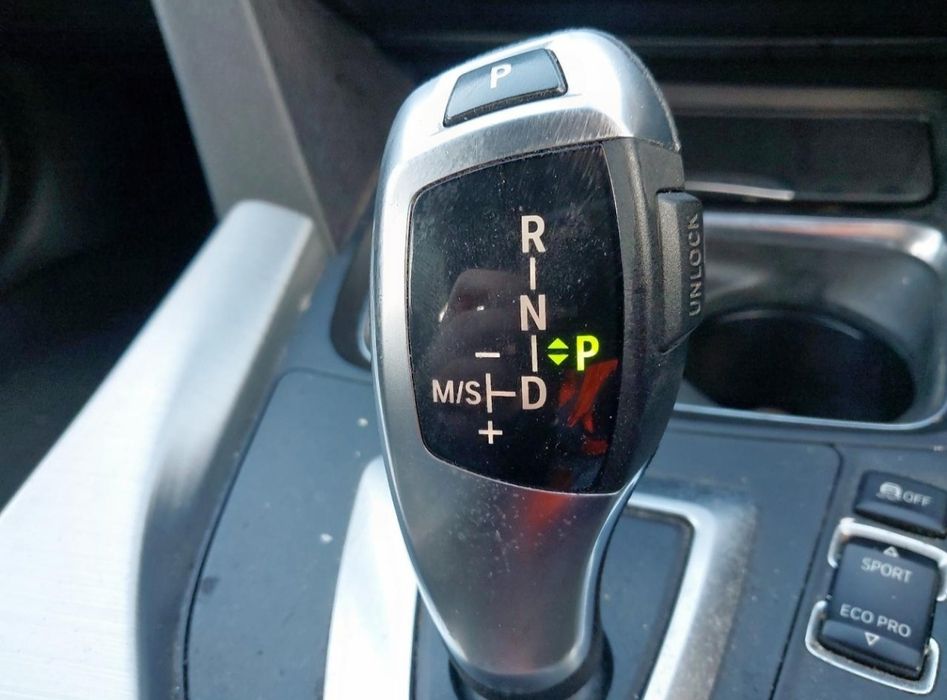 Bmw F30 Седан 320d Efficiency dynamics 163 конски сили за части