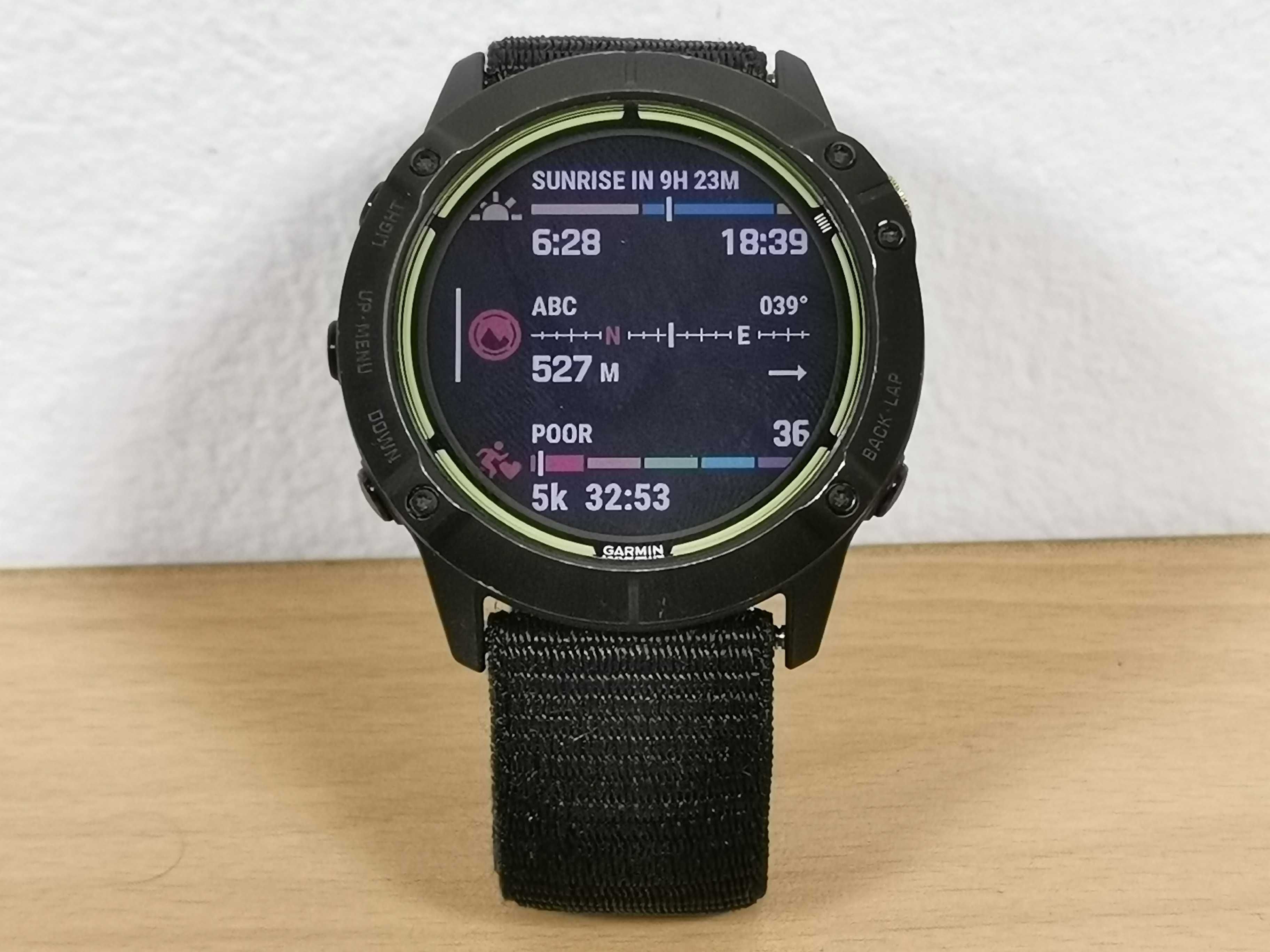 Garmin Enduro смарт часовник