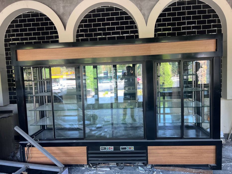 витринный холодильник