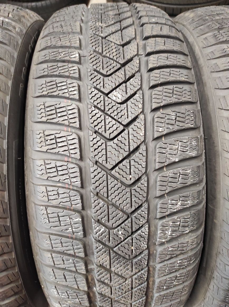 225/55/18 Pirelli 4бр