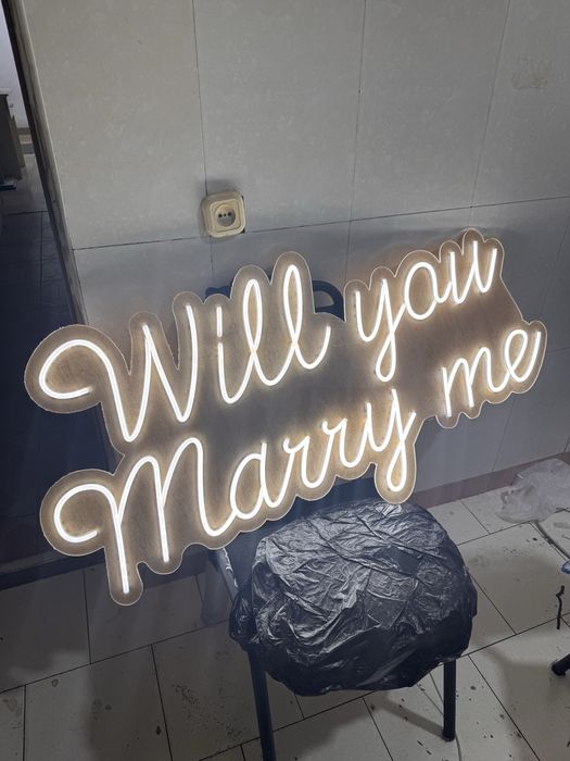 Marry Me неоновая вывеска в аренду