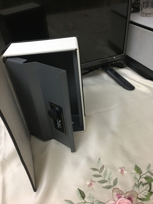 Сейф маленький в виде книжки