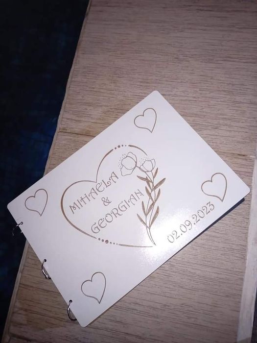 Guessbook album gravat