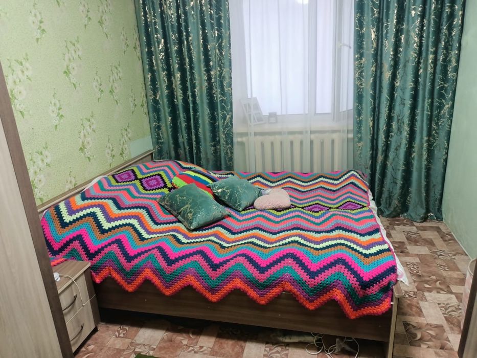 Продаю спальный гарнитур