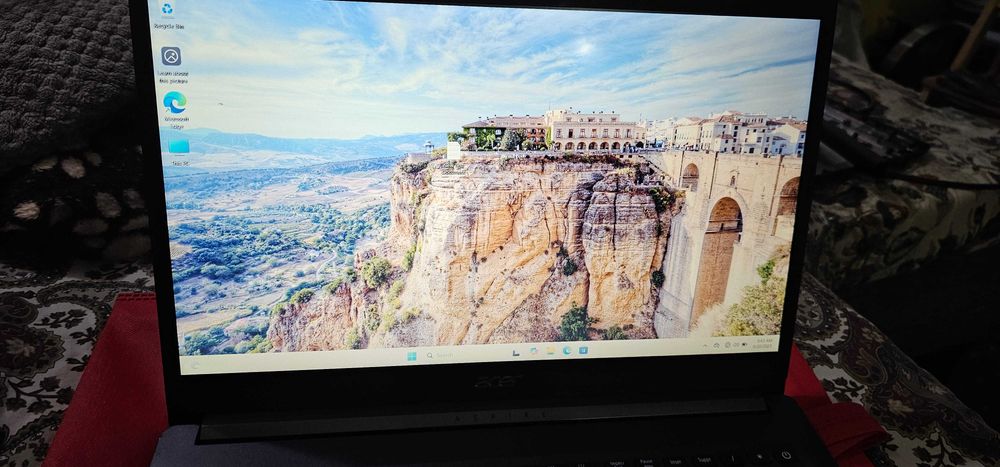 laptop Acer Aspire 5 A515-54  Intel Core i5-8265U