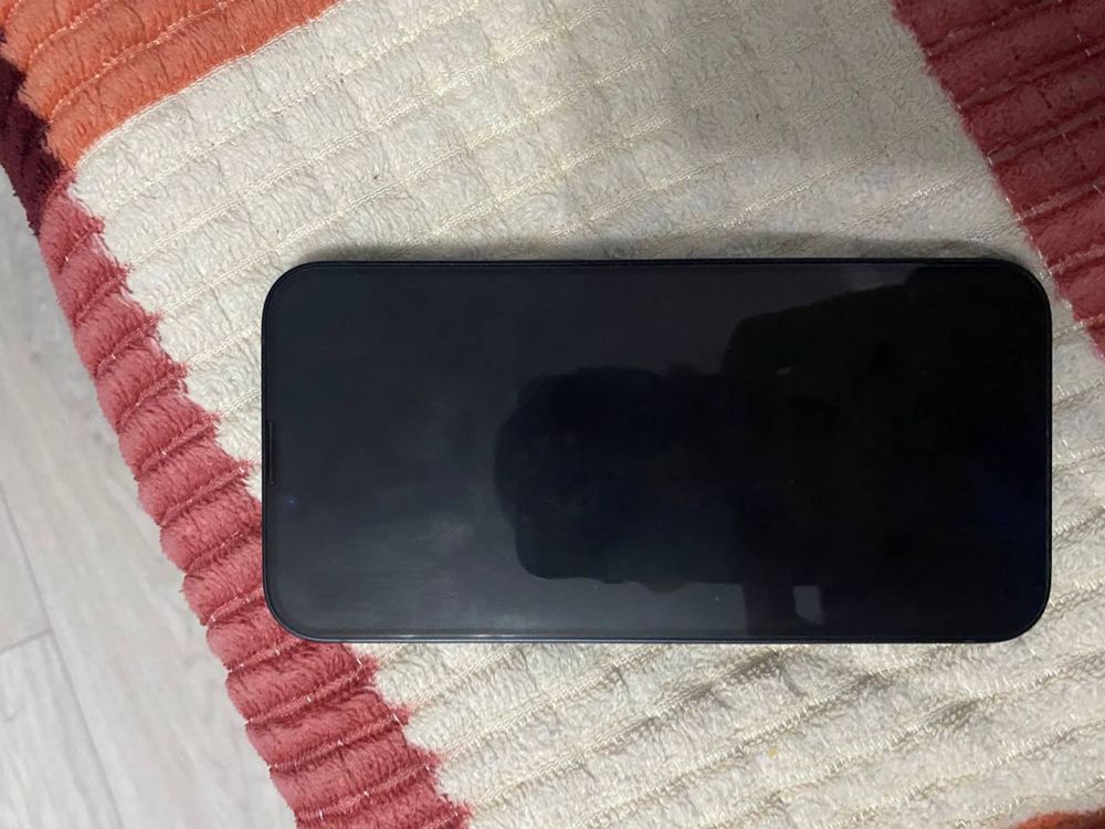 iPhone 14 цвет чорный памят 128