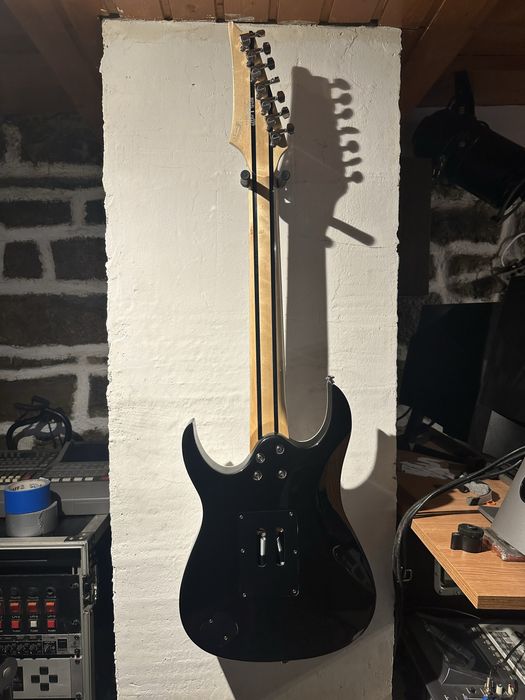 Chitara Ibanez Universe copie