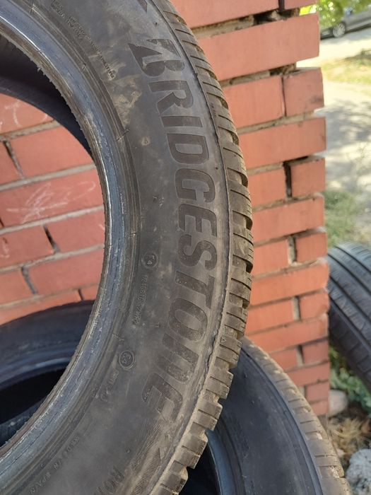 235/55/17 Bridgestone