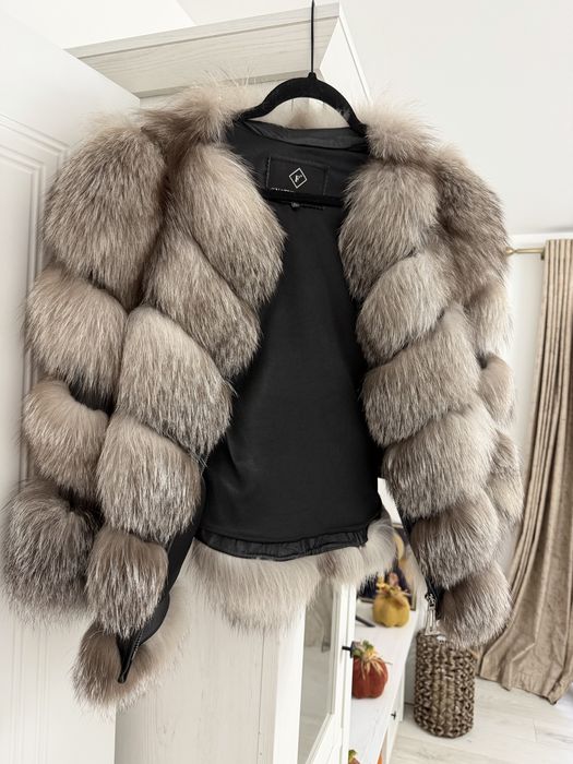 Vand geaca de blana Pitesti