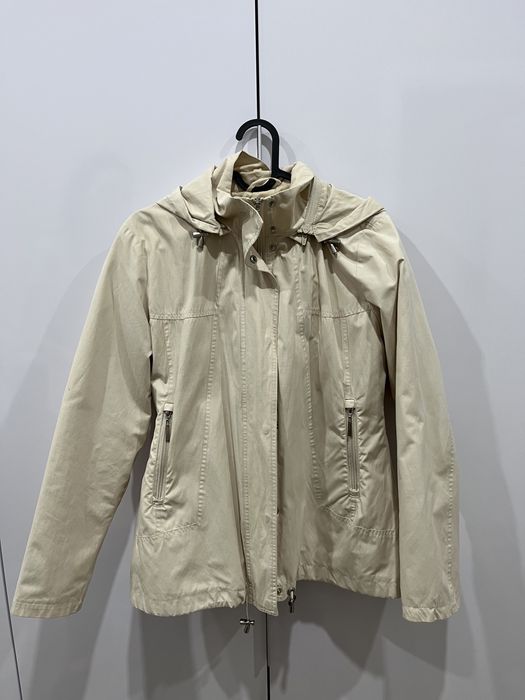 Продам ветровку, и плащ