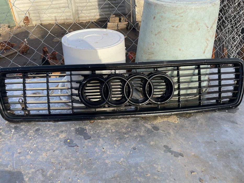 Части за ауди 80