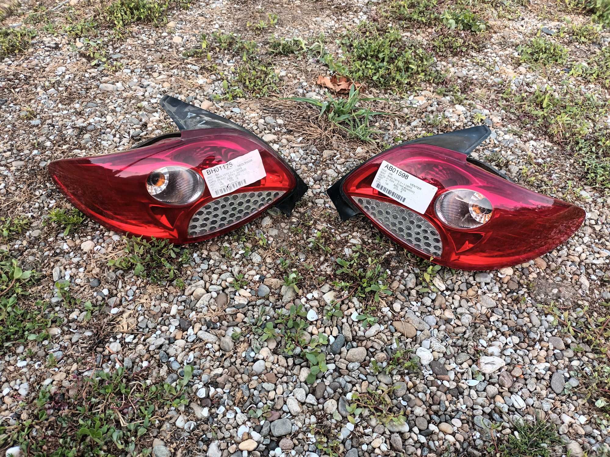 ляв и десен стоп за пежо 206 + плюс PEUGEOT 206 PLUS