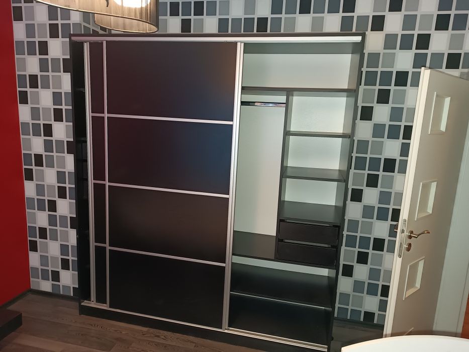 Отдава апартамент под наем- дългосрочно