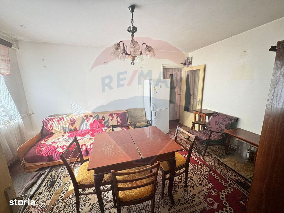 Apartament cu 2 camere de vanzare-PIATA SUD