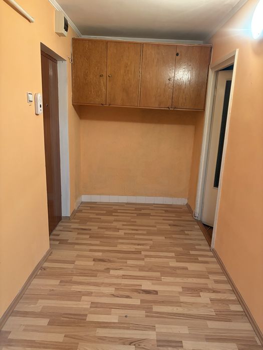 De inchiriat apartament cu 2 camere