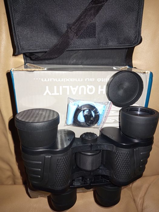 Бинокъл, 10 кратно увеличение.