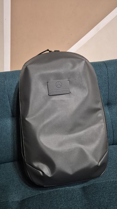 Vand rucsac Mercedes Benz, ideal pentru laptop. Cod produs B66959479