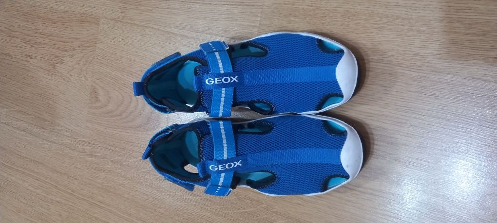Детски сандалки GEOX